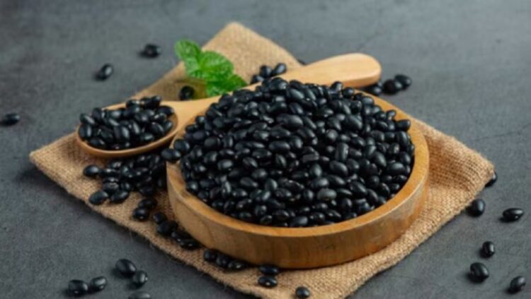 Tại Sao Bạn Nên Đưa Đậu Đen Vào Chế Độ Ăn Hằng Ngày