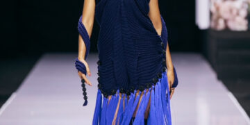 Hoa hậu HHen Niê tỏa sáng trong đêm chung kết Tuần lễ thời trang