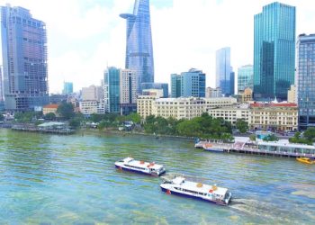 Nhiều chính sách ưu đãi dành cho hành khách bay đêm đến TP Hồ Chí Minh