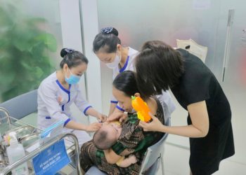 Tỷ lệ tiêm vắc xin bạch hầu đã tăng vọt – trên 1.000%.