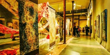 Cuộc hành trình để tạo ra sản phẩm vải dứa từ… sợi của trái dứa