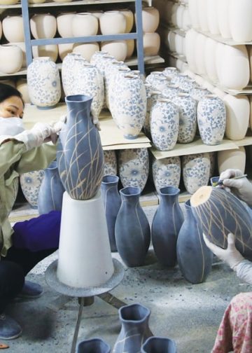 Cơ Hội và Thách Thức Trong Việc Nâng Tầm Thương Hiệu Làng Nghề Hà Nội